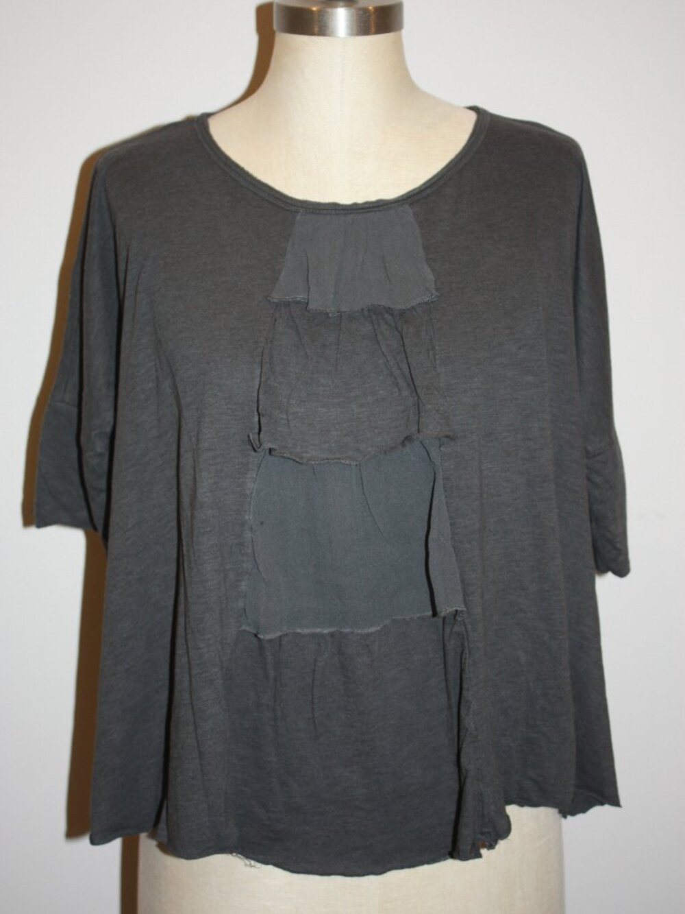 ANTHROPOLOGIE LANGUAGE LOOSE TUNIC SHORT SLEEVE TOP SHIRT DARK GRAY - SMALL 2 4